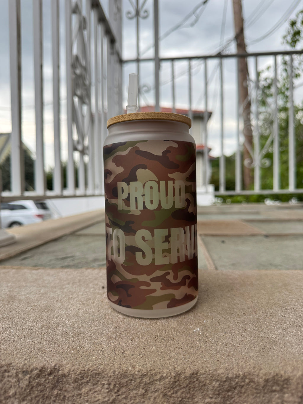 Frosted glass cup with lid and straw, US Army, Proud to Serve - Sweet Vision LLC